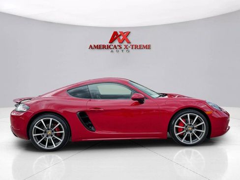 Used 2017 Porsche 718 Cayman S image 5