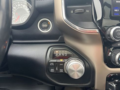 Used 2019 RAM 1500 Laramie image 29