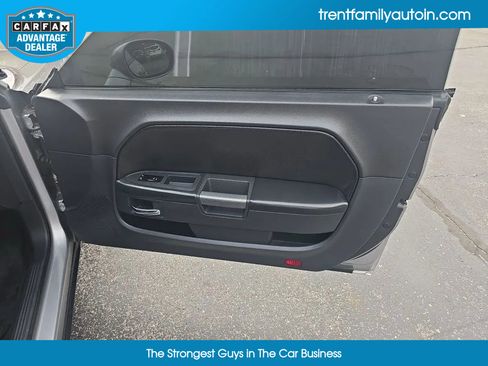 Used 2014 Dodge Challenger R/T Plus image 30