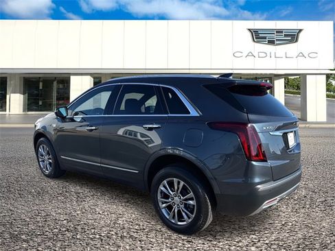 Used 2021 Cadillac XT5 Premium Luxury w/ LPO, Floor Liner Package image 2