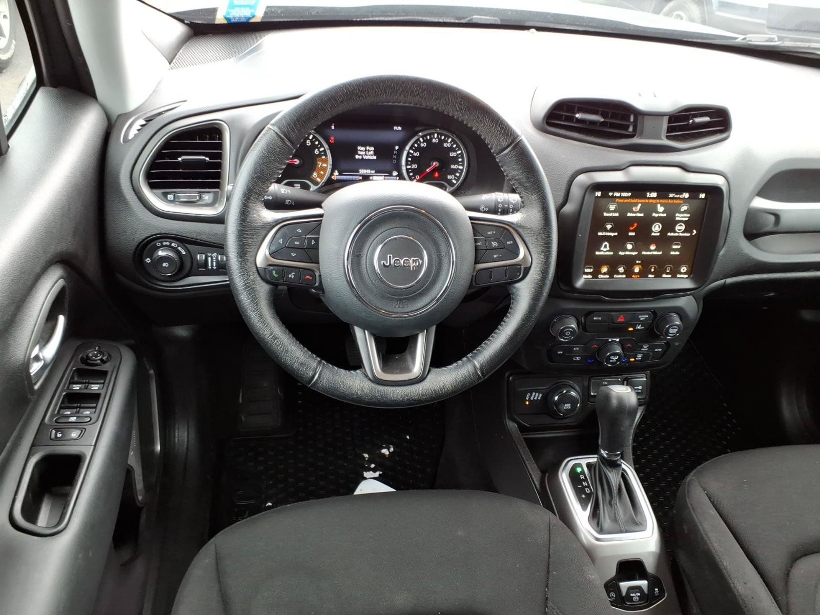 Used 2022 Jeep Renegade Latitude w/ Convenience Group AWD/4WD image 11