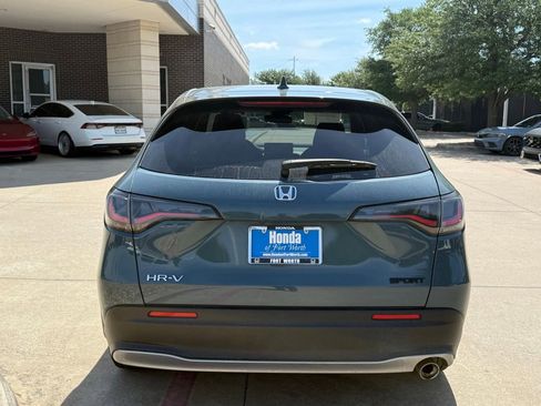 Used 2024 Honda HR-V Sport image 4