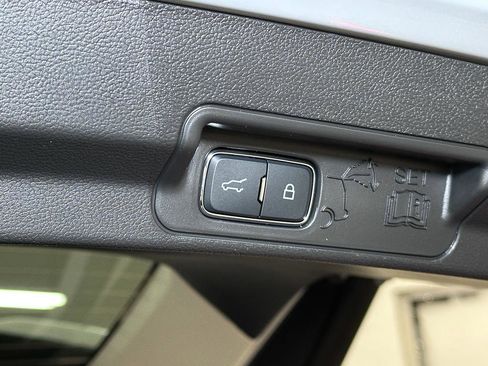 New 2026 Ford Explorer Active image 17