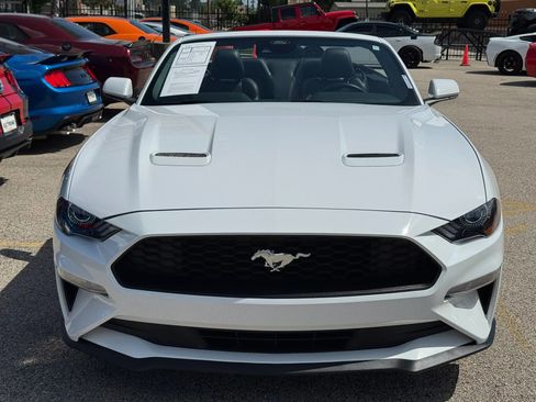 Used 2023 Ford Mustang Premium image 2