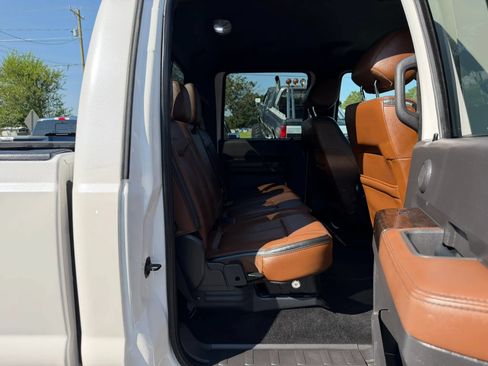 Used 2015 Ford F250 Platinum AWD/4WD image 28