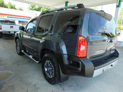 Used 2015 Nissan Xterra PRO-4X AWD/4WD image 25