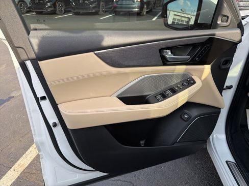 Used 2022 Acura MDX SH-AWD w/ Advance Package image 18