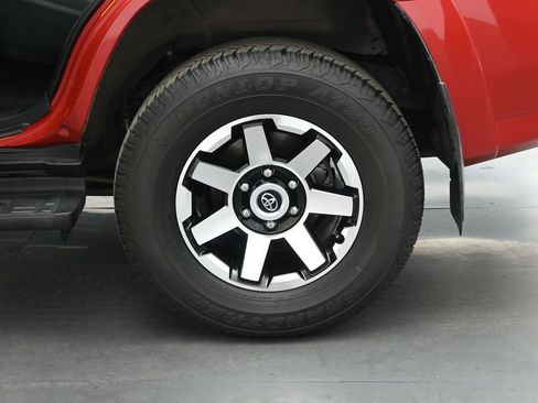 Used 2024 Toyota 4Runner TRD Off-Road image 21