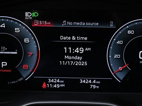 Certified 2025 Audi Q5 2.0T Premium w/ Convenience Plus Package image 11