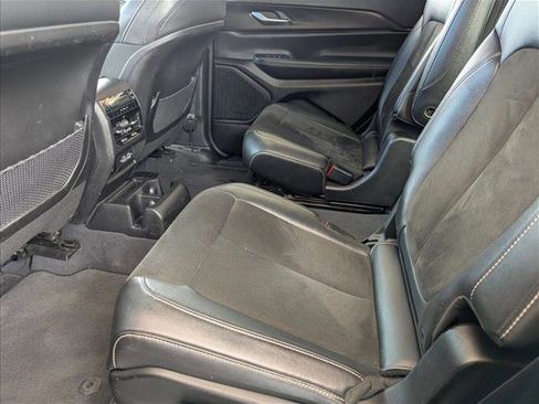 Used 2023 Jeep Grand Cherokee L Altitude image 21