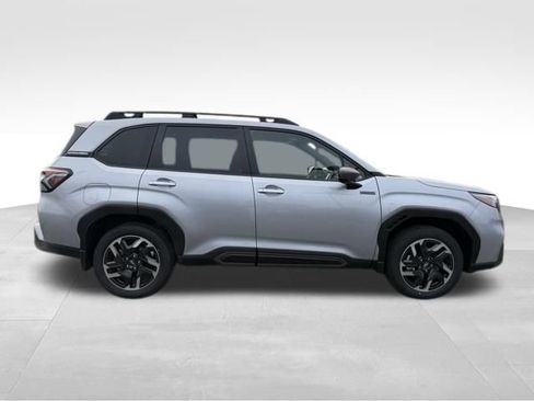 New 2025 Subaru Forester Limited image 8