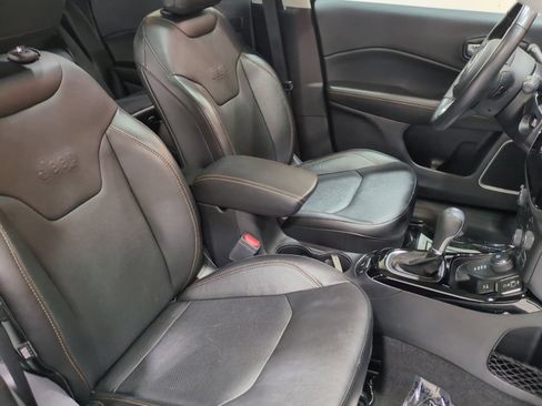 Used 2021 Jeep Compass Limited w/ Sun and Sound Group AWD/4WD image 12