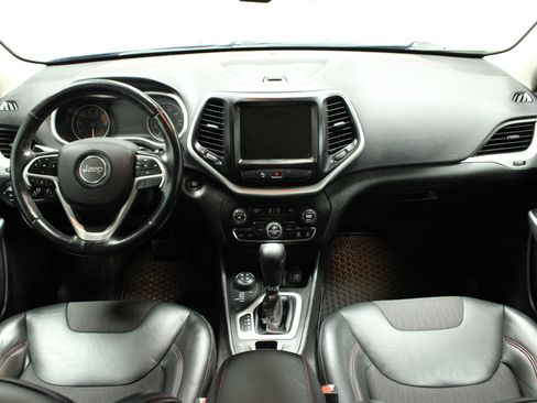 Used 2018 Jeep Cherokee Trailhawk w/ Comfort/Convenience Group image 20