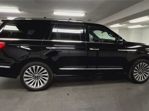 Used 2018 Lincoln Navigator Reserve w/ Technology Package image 9