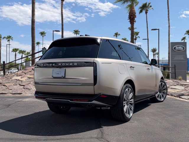 New 2026 Land Rover Range Rover Long Wheelbase SE AWD/4WD image 20