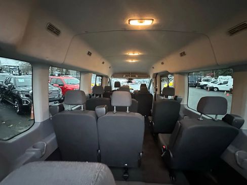 Used 2018 Ford Transit 350 XLT image 15