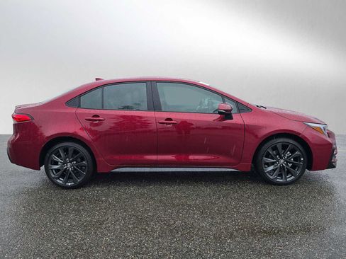 Used 2025 Toyota Corolla SE image 8