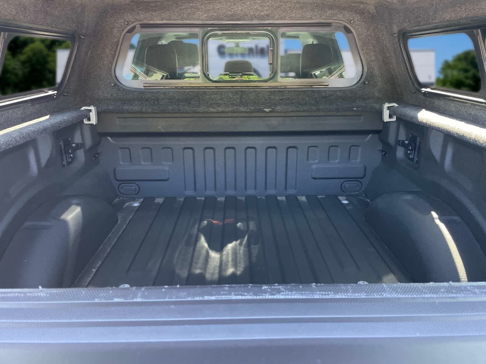 Used 2022 Ford F150 Lariat AWD/4WD image 5