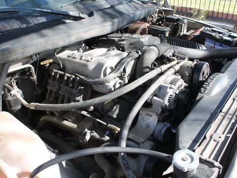 Used 1997 Dodge Ram 2500 Truck 2WD Club Cab image 28