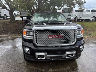 Used 2017 GMC Sierra 3500 Denali w/ Duramax Plus Package AWD/4WD video 2