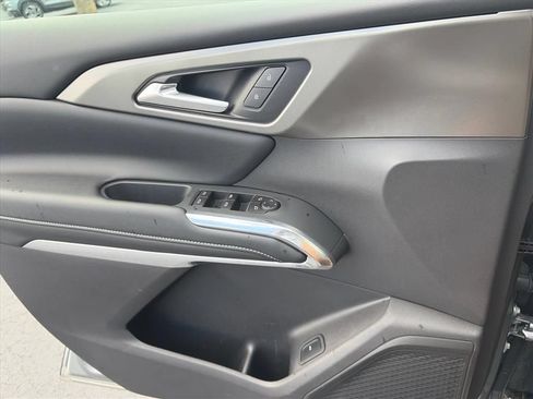 Used 2026 Chevrolet Traverse LT w/ LPO, Floor Liner Package AWD/4WD image 24
