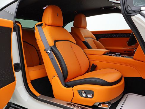 Used 2026 Rolls-Royce Spectre AWD/4WD image 34