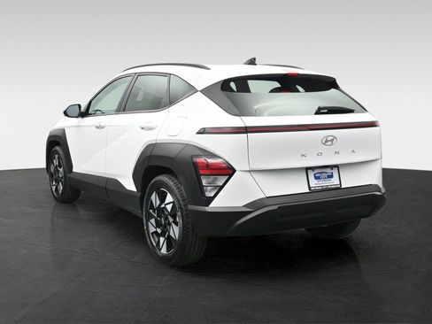 Certified 2024 Hyundai Kona SEL FWD image 2
