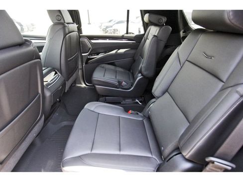 New 2026 Cadillac Escalade 2WD image 7