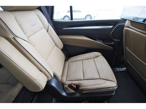 New 2026 Cadillac Escalade Luxury w/ Touring Package image 11