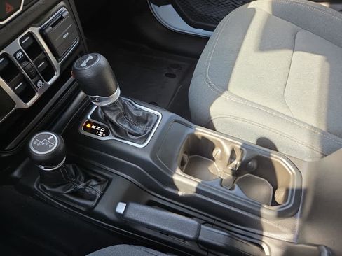Used 2026 Jeep Wrangler Unlimited Sport AWD/4WD image 27