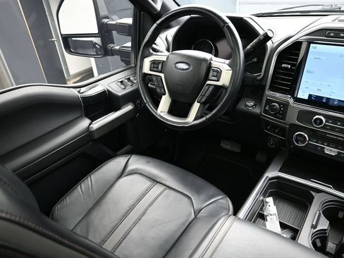 Used 2022 Ford F350 Platinum w/ FX4 Off-Road Package AWD/4WD image 24