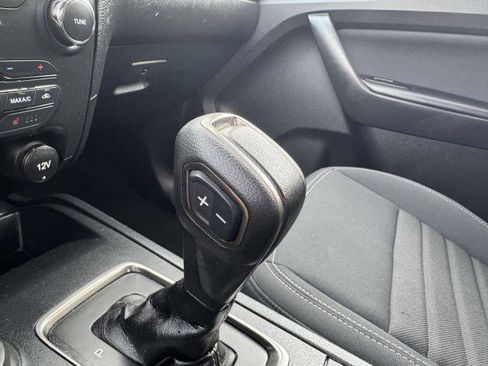 Used 2022 Ford Ranger XLT w/ Equipment Group 302A High image 19