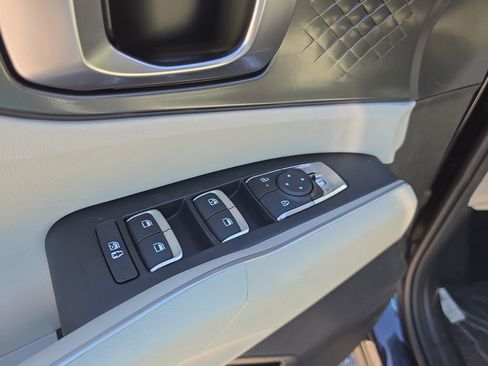 New 2026 Kia Sorento S FWD image 19