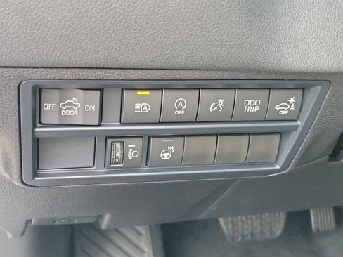 New 2026 Toyota Tundra Limited AWD/4WD image 19