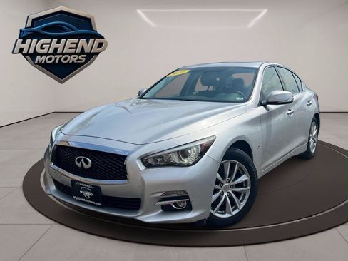 Used 2017 INFINITI Q50 2.0t w/ Moonroof Package AWD/4WD image 2