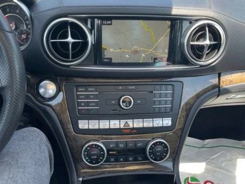 Used 2017 Mercedes-Benz SL 450 image 16