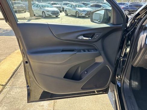 Used 2021 Chevrolet Equinox LT image 12