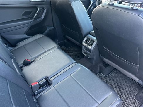 Used 2021 Volkswagen Tiguan SE R-Line w/ 3rd Row Seat Package AWD/4WD image 18