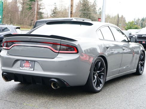 Used 2018 Dodge Charger R/T w/ Blacktop Package image 5