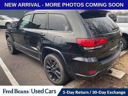 Used 2020 Jeep Grand Cherokee Altitude image 4
