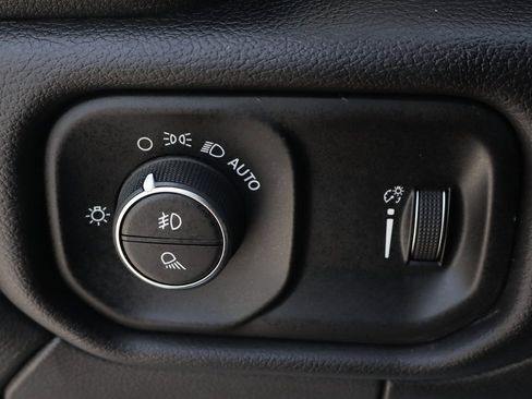 Used 2024 RAM 2500 Big Horn w/ Off Road Package image 19