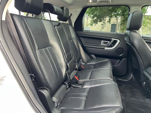 Used 2019 Land Rover Discovery Sport AWD/4WD image 29