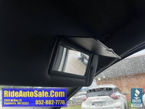 Used 2009 Ford Focus SES FWD image 34