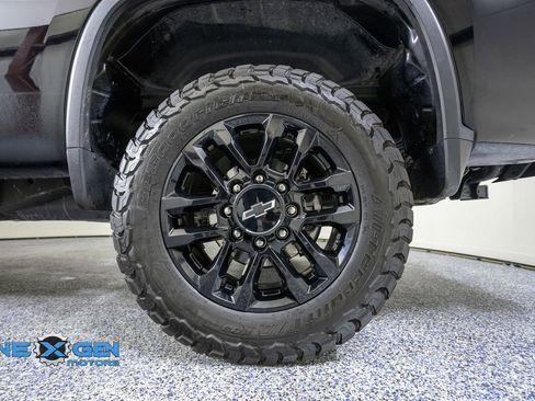 Used 2025 Chevrolet Silverado 2500 LT w/ Trail Boss Package AWD/4WD image 49