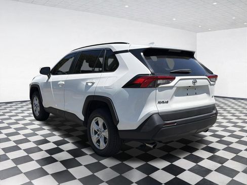 Used 2021 Toyota RAV4 XLE FWD image 6