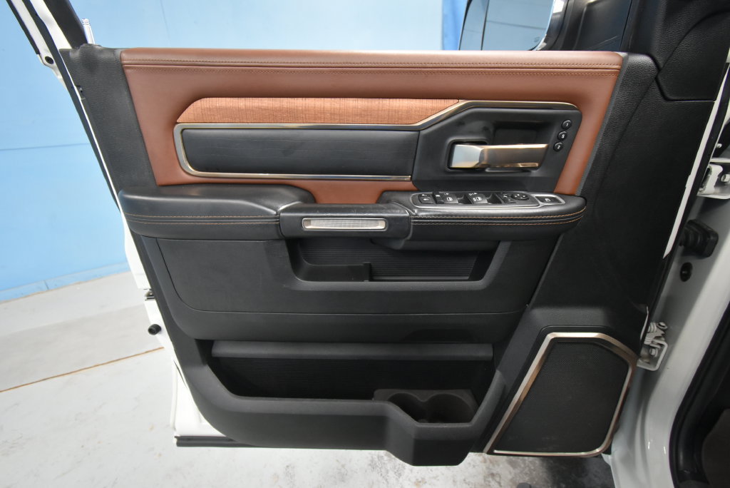 Used 2022 RAM 3500 Limited AWD/4WD image 4
