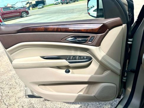 Used 2014 Cadillac SRX Premium image 34