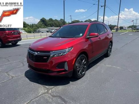 Used 2023 Chevrolet Equinox RS w/ RS Leather Package FWD image 4