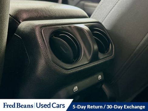 Used 2022 Jeep Wrangler Unlimited Sport image 26