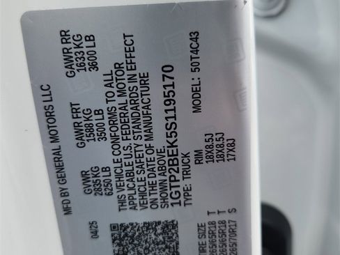 New 2025 GMC Canyon Elevation w/ Convenience Package image 16